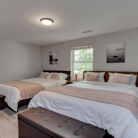 Stylish 3Br 3Ba Colonial House By Cozysuites アレクサンドリア エクステリア 写真