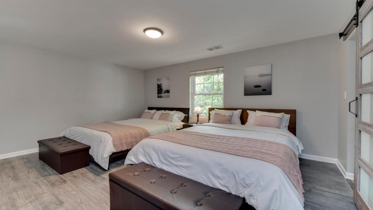 Stylish 3Br 3Ba Colonial House By Cozysuites アレクサンドリア エクステリア 写真